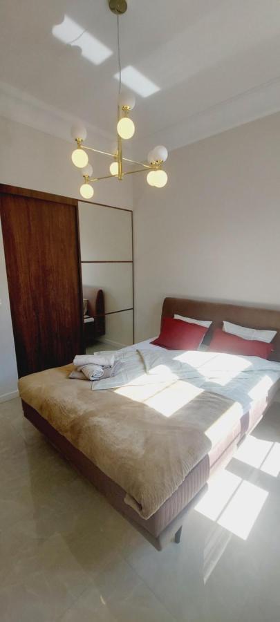 Central Apartments Astoria 1 กดัญสก์ ภายนอก รูปภาพ